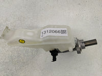 2013-2019 Hyundai Santa Fe Brake Master Cylinder 1312066 - Oemusedautoparts1.com
