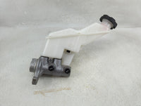 2013-2019 Hyundai Santa Fe Brake Master Cylinder 1312779 - Oemusedautoparts1.com