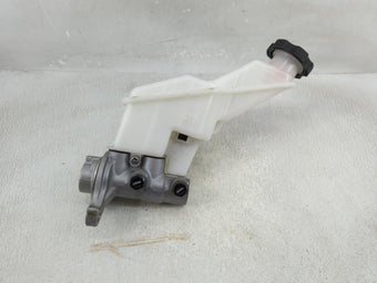 compare product 2013-2019 Hyundai Santa Fe Brake Master Cylinder 1312779