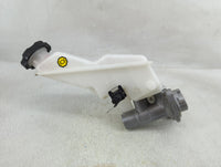 2013-2019 Hyundai Santa Fe Brake Master Cylinder 1312779 - Oemusedautoparts1.com