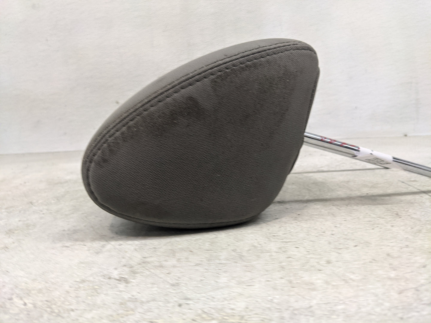 2016 Hyundai Santa Fe Headrest Head Rest Front Driver Passenger Seat Fits OEM Used Auto Parts - Oemusedautoparts1.com