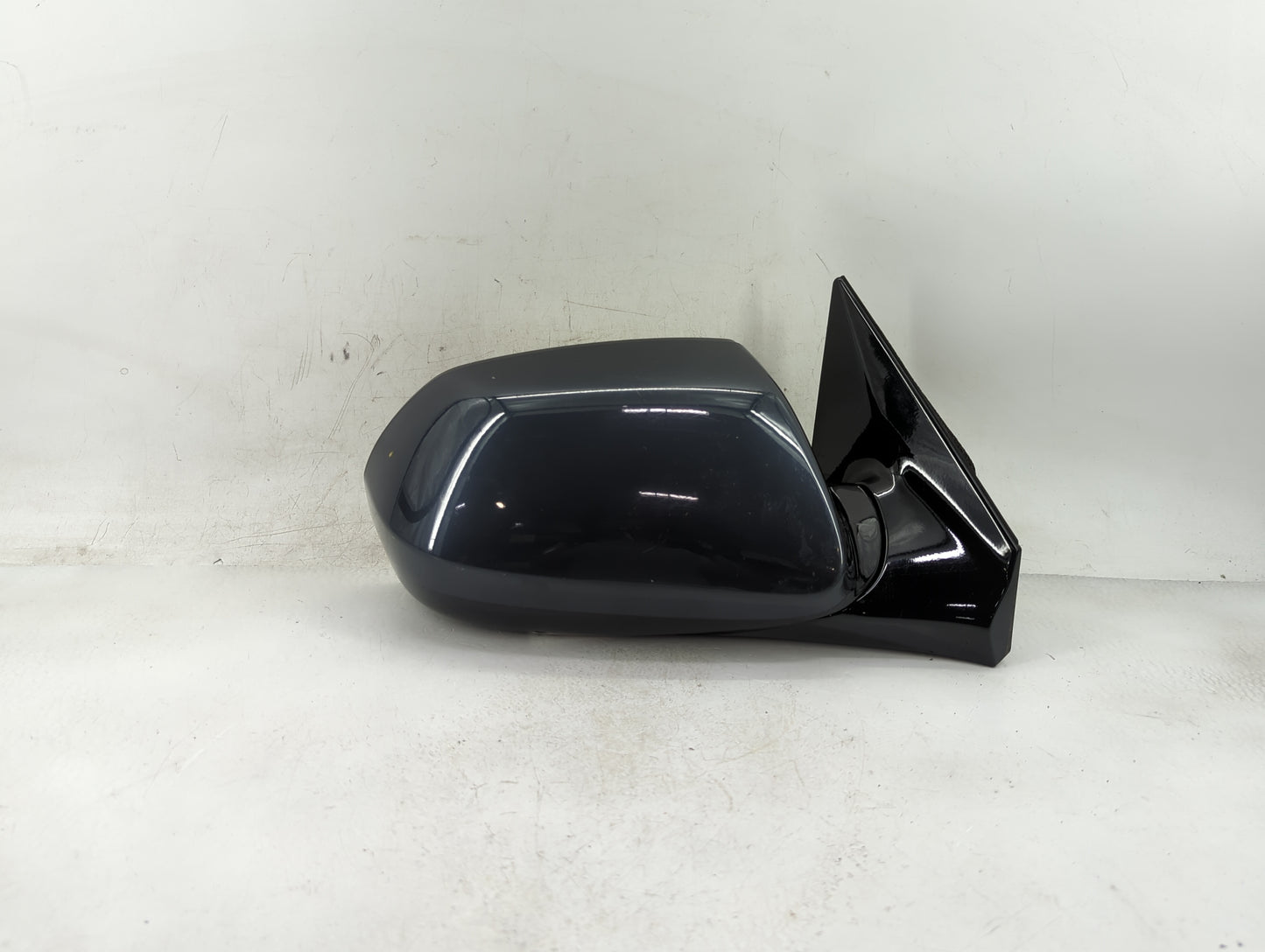 2013-2016 Hyundai Santa Fe Passenger Side View Mirror - Right Door Mirror OEM Used - Oemusedautoparts1.com