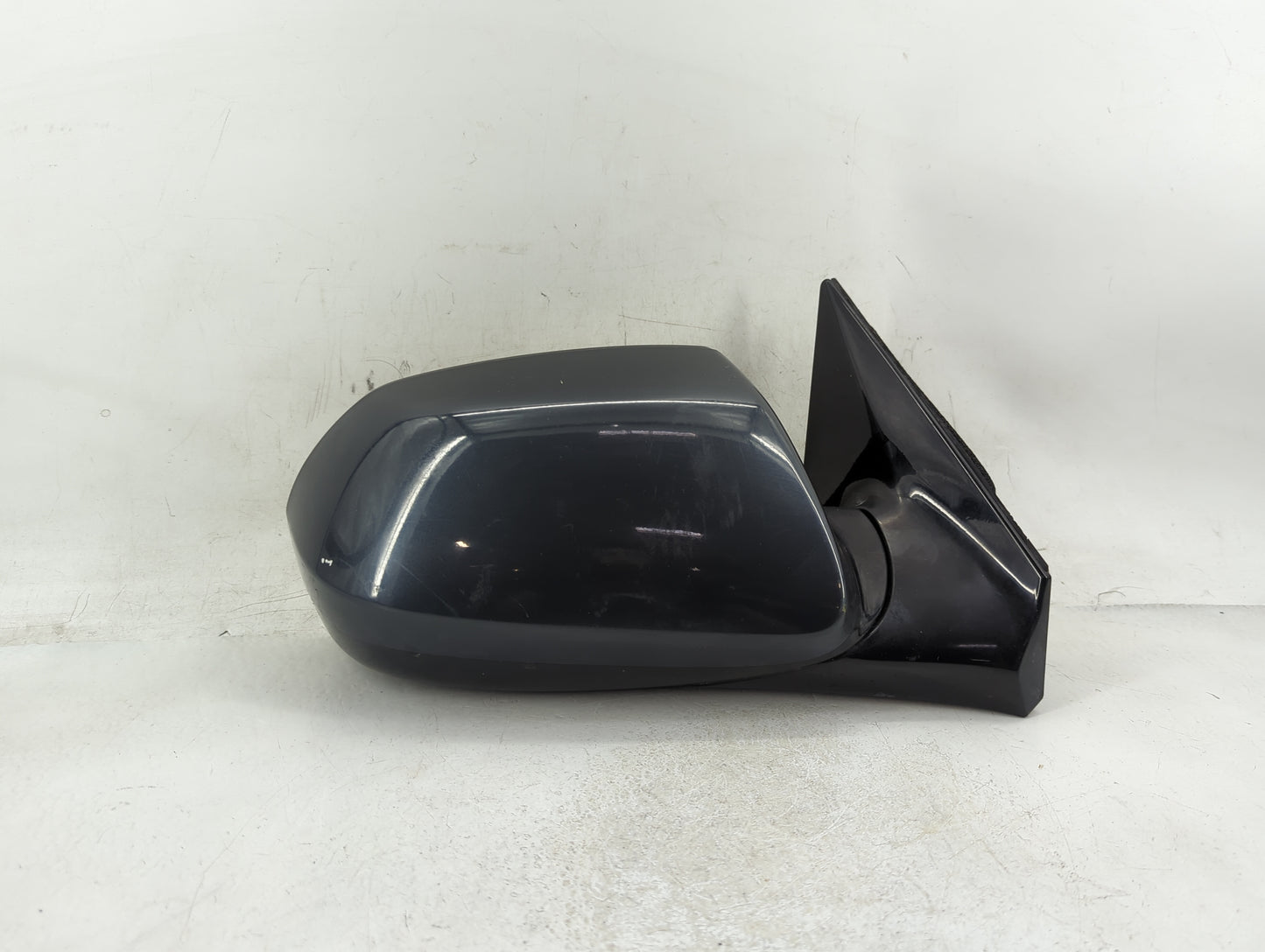 2013-2016 Hyundai Santa Fe Passenger Side View Mirror - Right Door Mirror OEM Used - Oemusedautoparts1.com