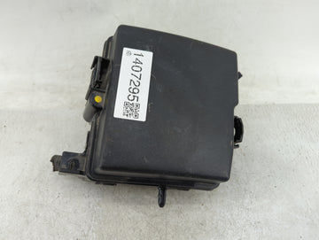 2016 Hyundai Santa Fe Fusebox Fuse Box Panel Relay Module Fits OEM Used Auto Parts - Oemusedautoparts1.com