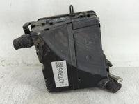 2016 Hyundai Santa Fe Fusebox Fuse Box Panel Relay Module Fits OEM Used Auto Parts - Oemusedautoparts1.com