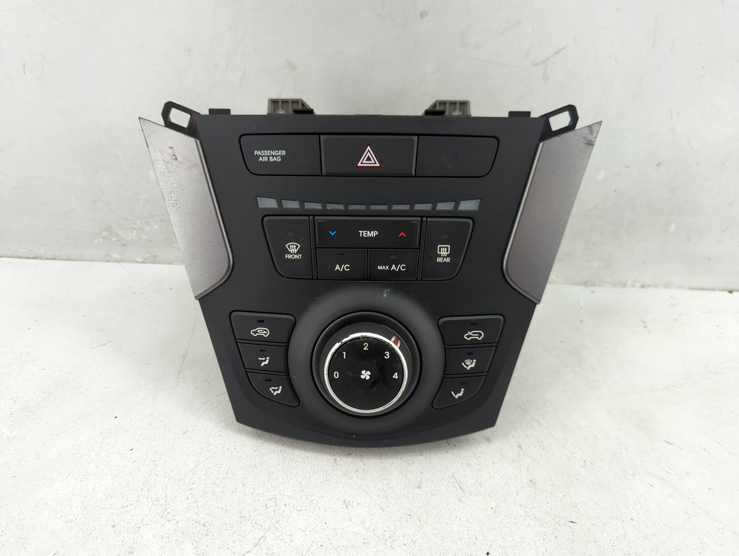 2013-2016 Hyundai Santa Fe Climate Control Module Temperature AC/Heater Replacement P/N:97250-4Z000 Fits Fits 2013 2014 2015