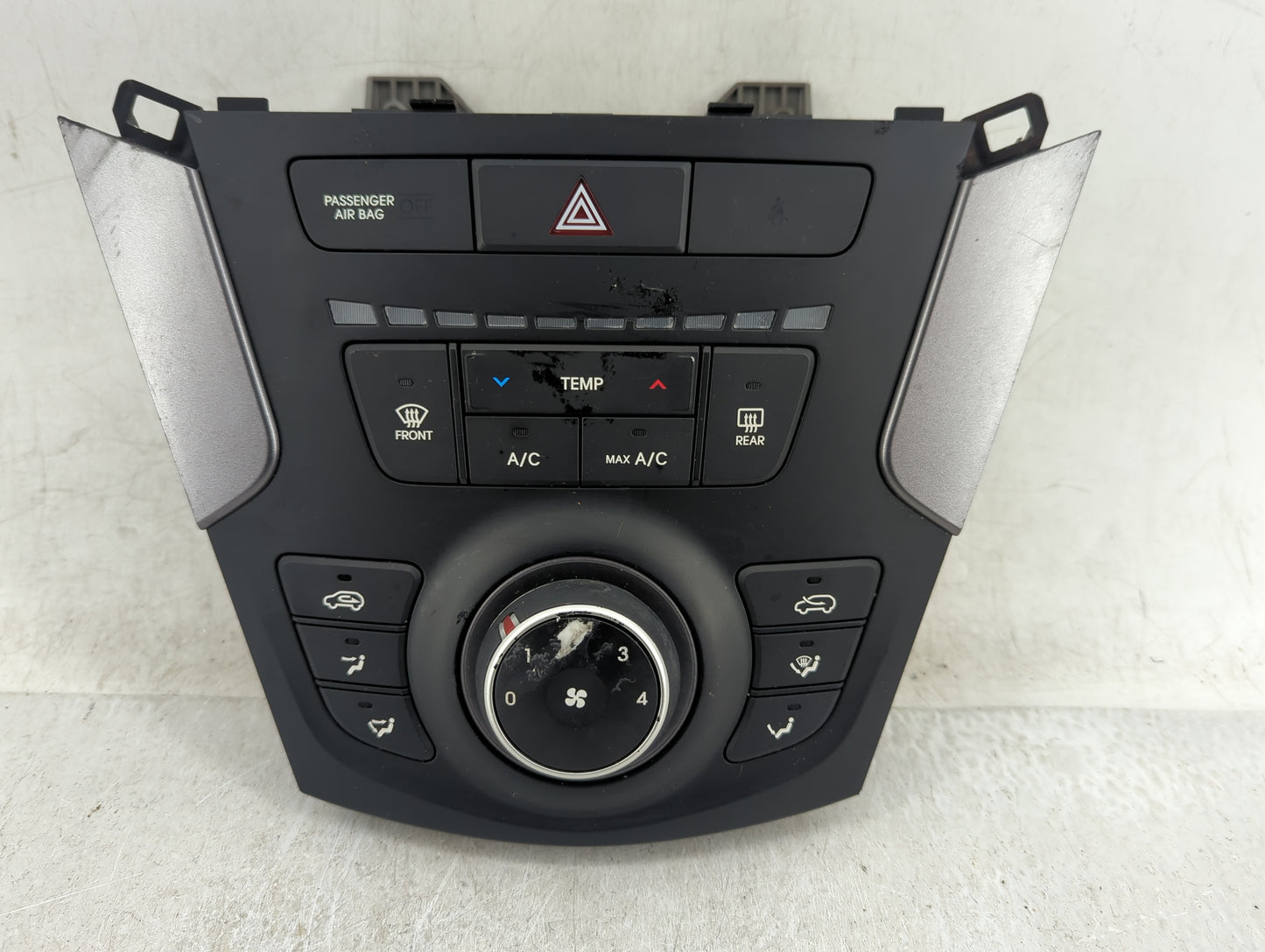 2013-2016 Hyundai Santa Fe Climate Control Module Temperature AC/Heater Replacement P/N:97250-4Z000 Fits Fits 2013 2014 2015