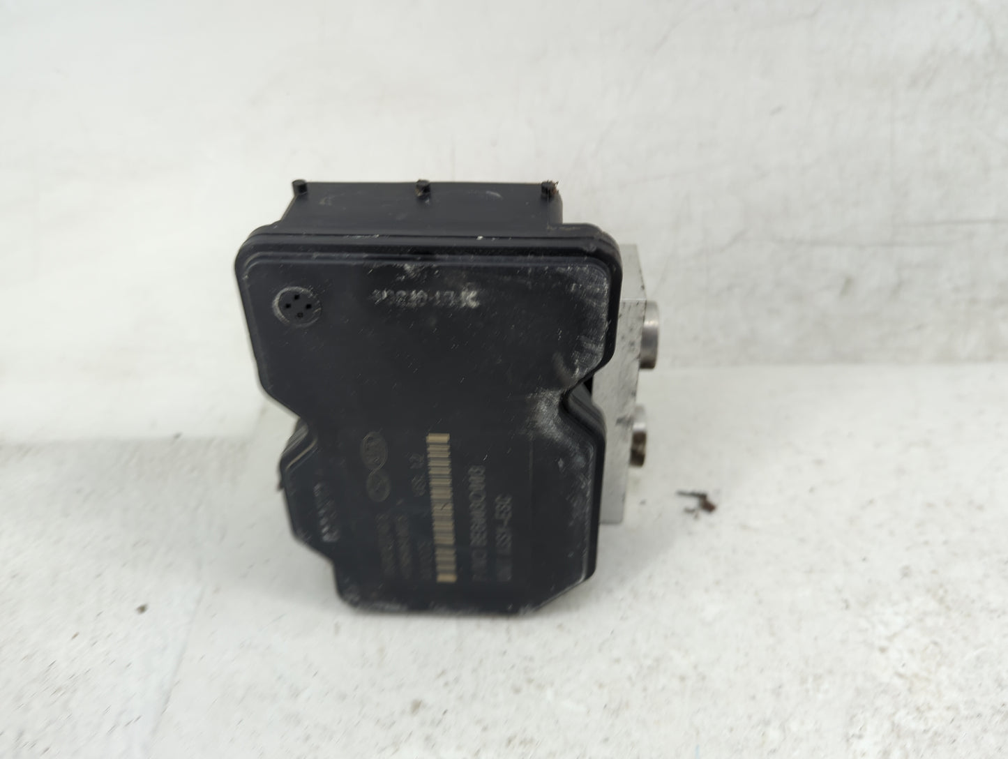 2013-2016 Hyundai Santa Fe ABS Pump Control Module Replacement P/N:BE6003O003 Fits Fits 2013 2014 2015 2016 OEM Used Auto Pa