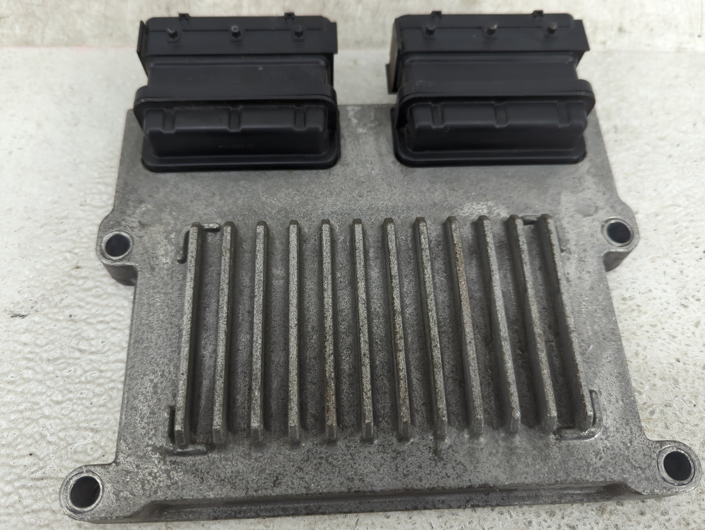 2013-2016 Hyundai Santa Fe PCM Engine Control Computer ECU ECM PCU OEM P/N:39100-3CDN8 MT86 Fits Fits 2013 2014 2015 2016 OE