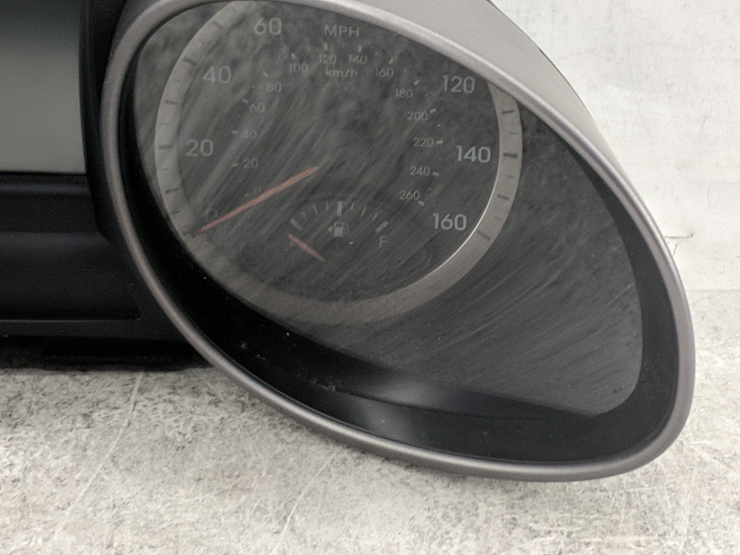 2015-2016 Hyundai Santa Fe Instrument Cluster Speedometer Gauges P/N:94001-B8240 11002-987110H Miles: Fits Fits 2015 2016 OE