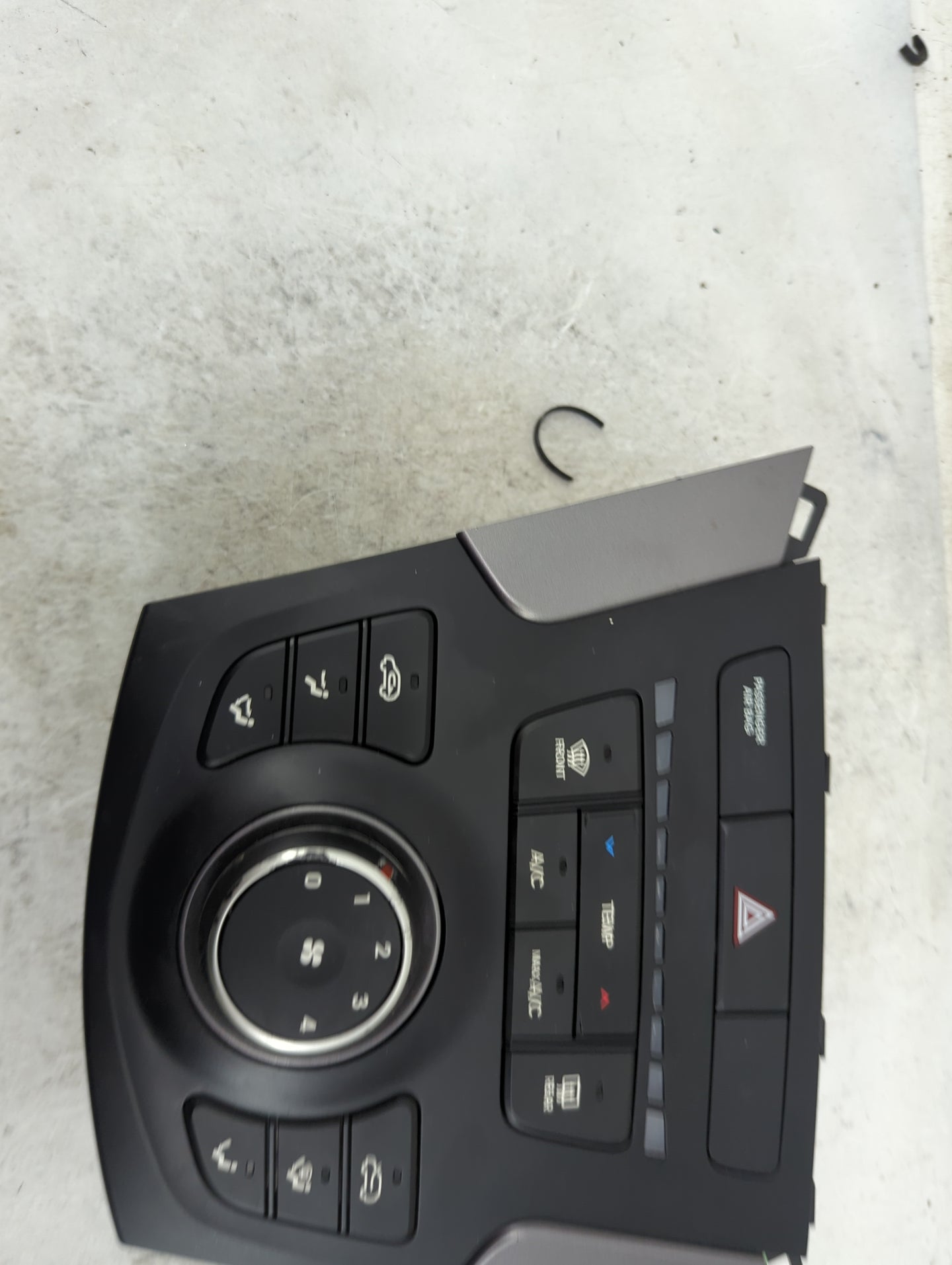 2013-2016 Hyundai Santa Fe Climate Control Module Temperature AC/Heater Replacement Fits Fits 2013 2014 2015 2016 OEM Used A