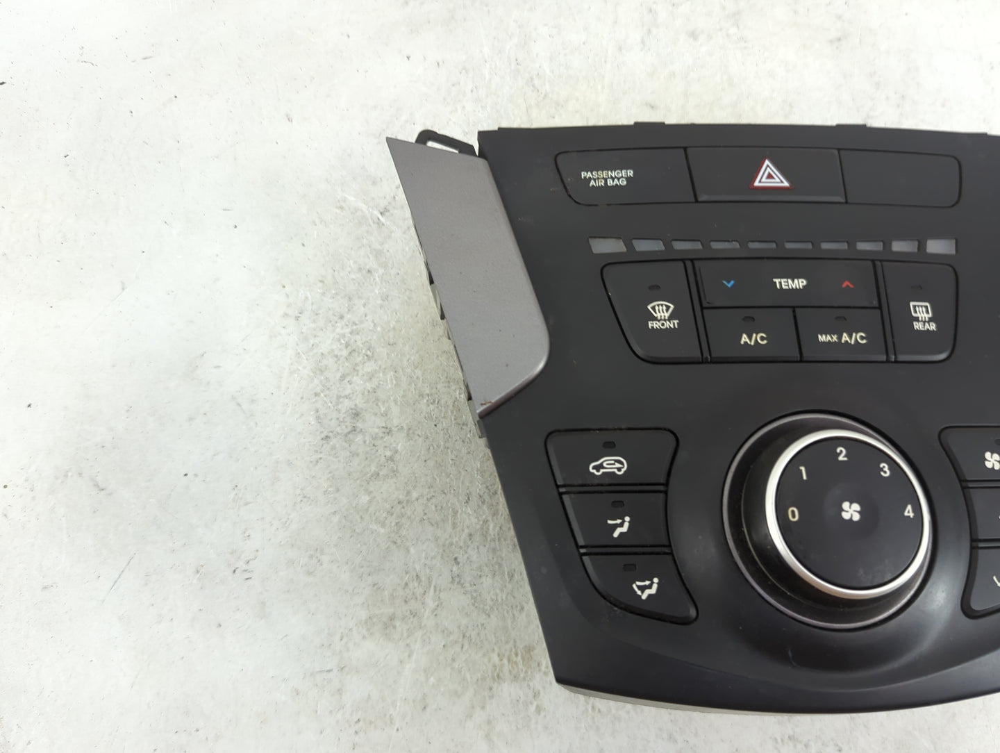 2013-2016 Hyundai Santa Fe Climate Control Module Temperature AC/Heater Replacement P/N:97250-B8040 Fits Fits 2013 2014 2015