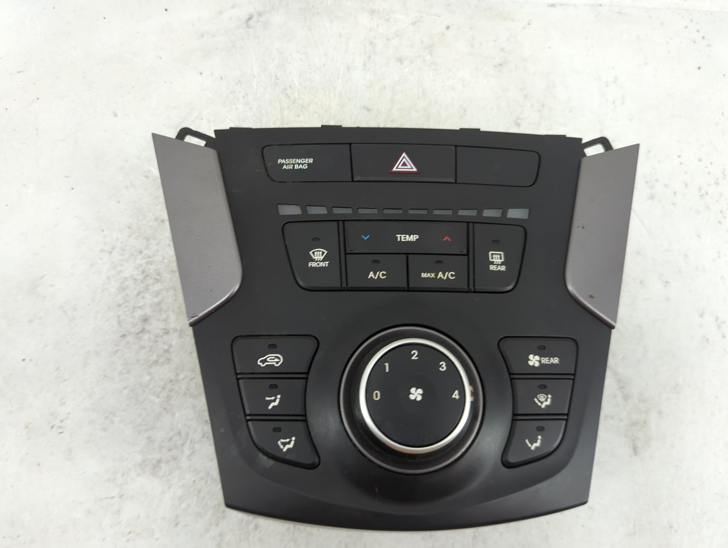2013-2016 Hyundai Santa Fe Climate Control Module Temperature AC/Heater Replacement P/N:97250-B8040 Fits Fits 2013 2014 2015