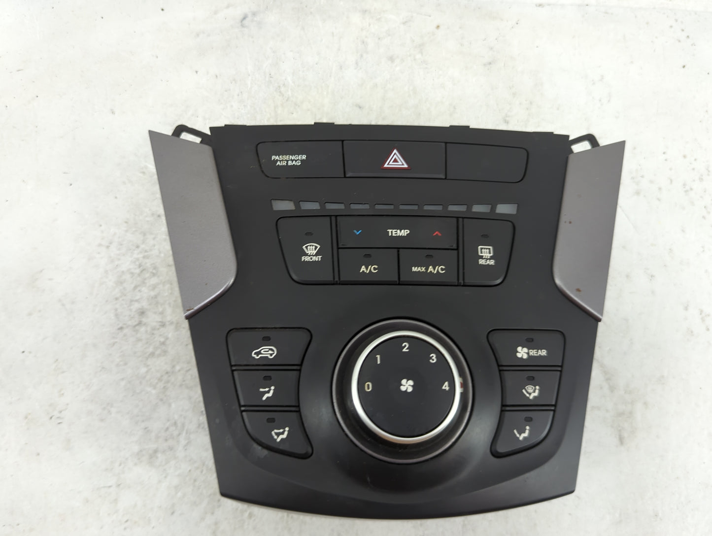 2013-2016 Hyundai Santa Fe Climate Control Module Temperature AC/Heater Replacement P/N:97250-B8040 Fits Fits 2013 2014 2015