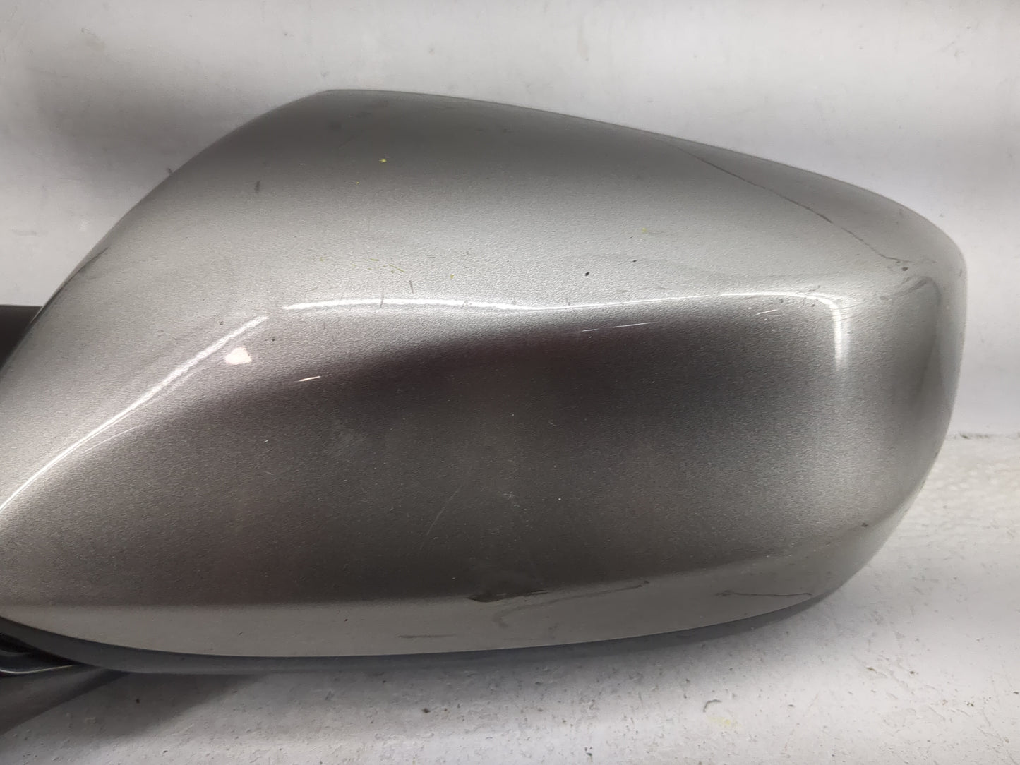2015-2018 Hyundai Santa Fe Driver Side View Mirror - Left Door Mirror OEM Used - Oemusedautoparts1.com