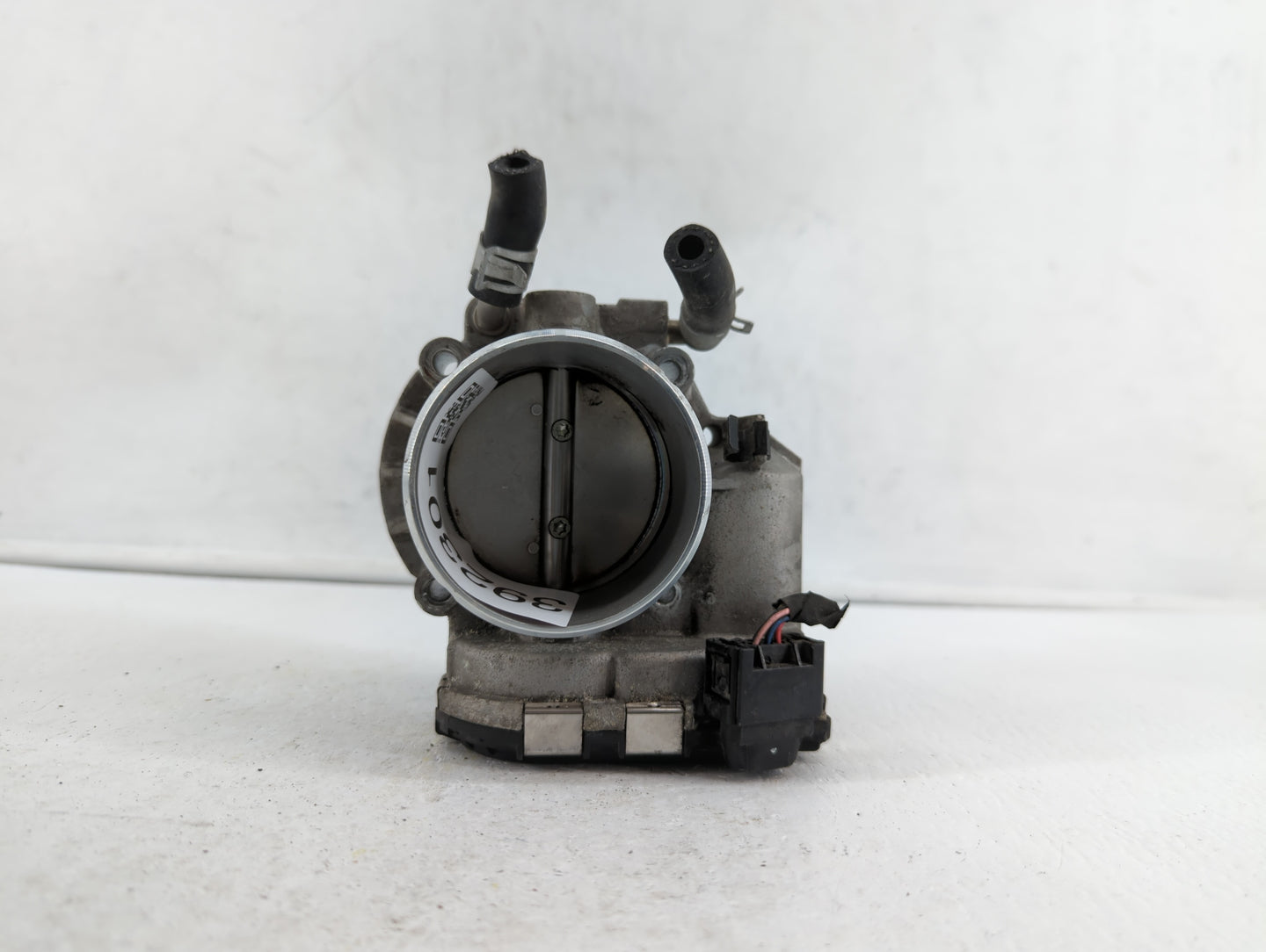 2016 Hyundai Santa Fe Throttle Body P/N:35100-2G700 Fits Fits 2011 2012 2013 2014 2015 OEM Used Auto Parts - Oemusedautopart