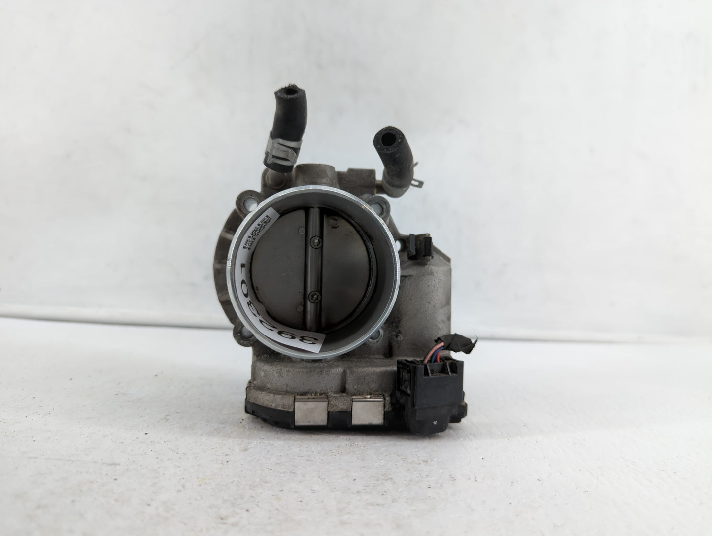2016 Hyundai Santa Fe Throttle Body P/N:35100-2G700 Fits Fits 2011 2012 2013 2014 2015 OEM Used Auto Parts - Oemusedautopart