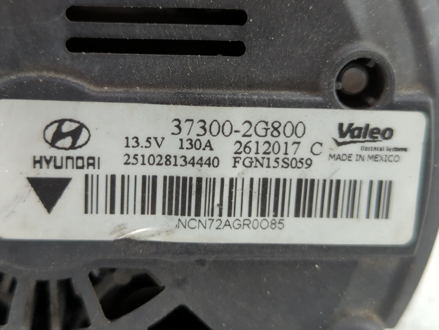 2016 Hyundai Santa Fe Alternator Replacement Generator Charging Assembly Engine OEM P/N:37300-2G800 37300-2G900 Fits OEM Use
