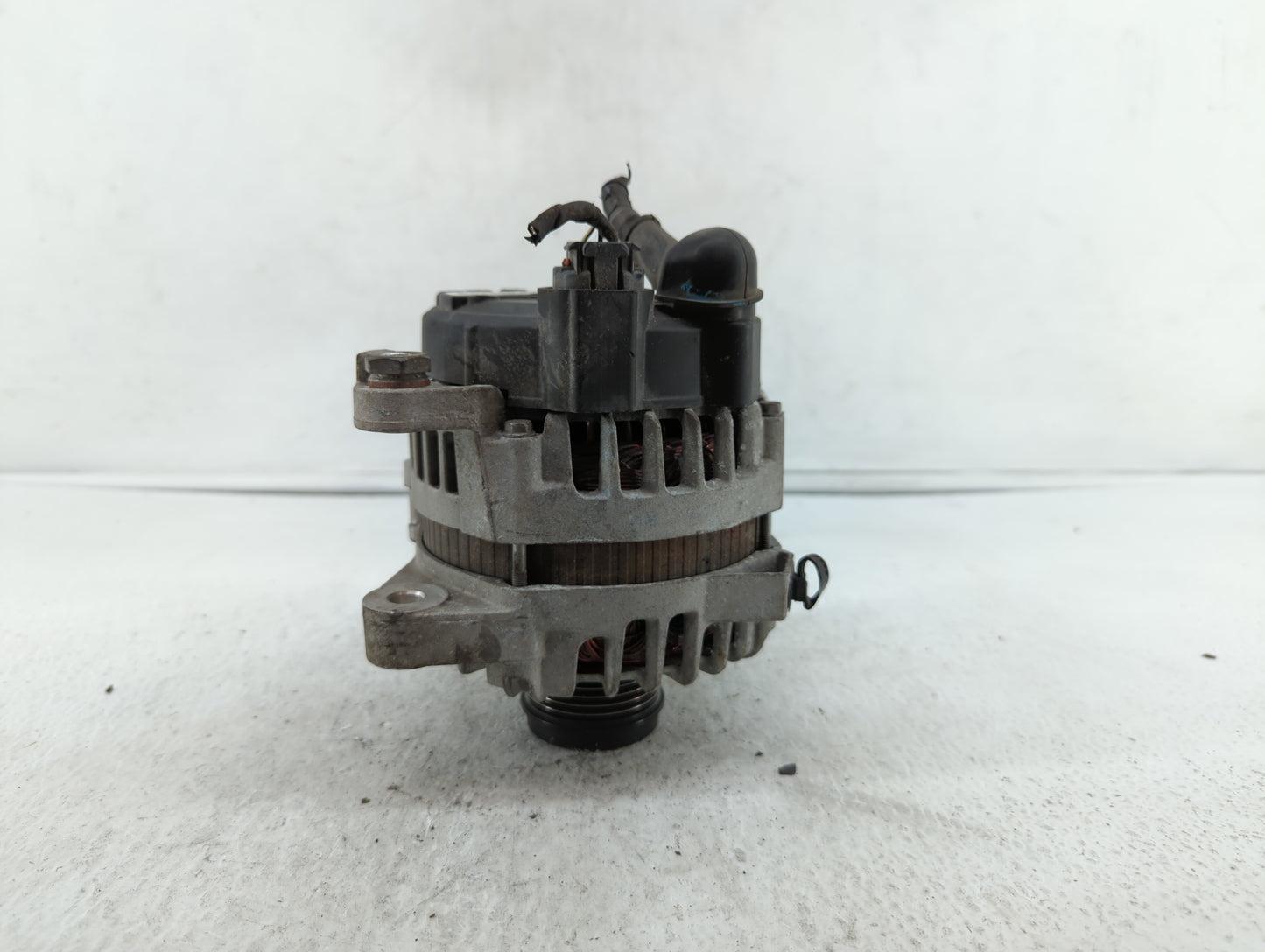 2016 Hyundai Santa Fe Alternator Replacement Generator Charging Assembly Engine OEM P/N:37300-2G800 37300-2G900 Fits OEM Use