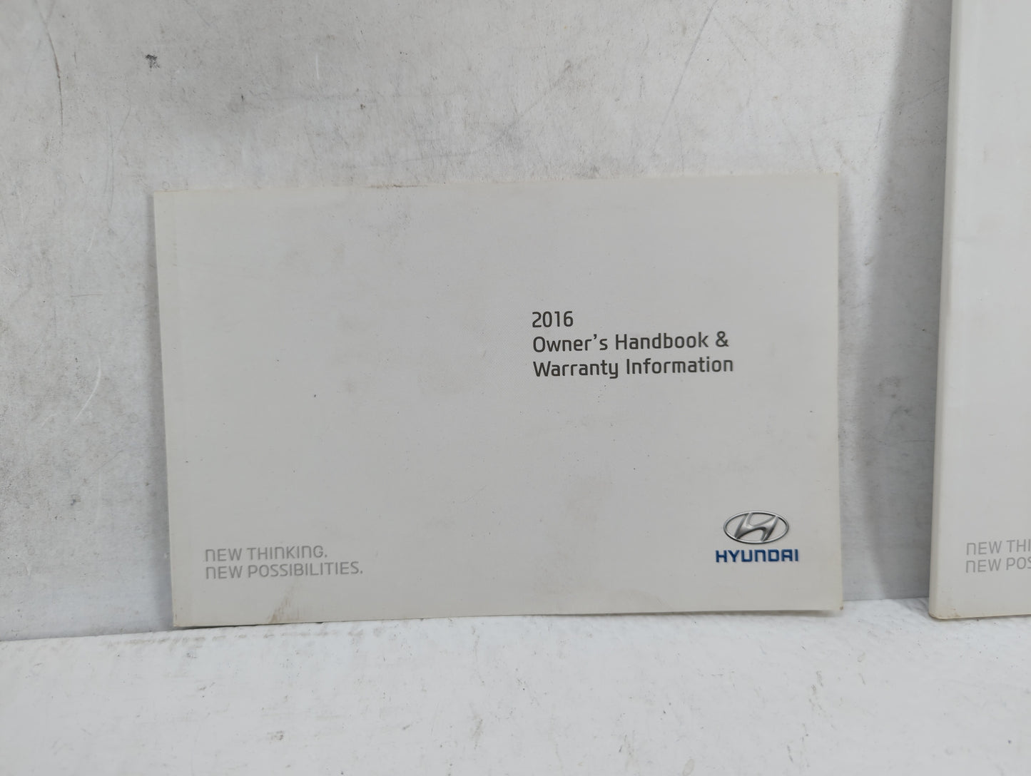 2016 Hyundai Santa Fe Owners Manual Book Guide OEM Used Auto Parts - Oemusedautoparts1.com
