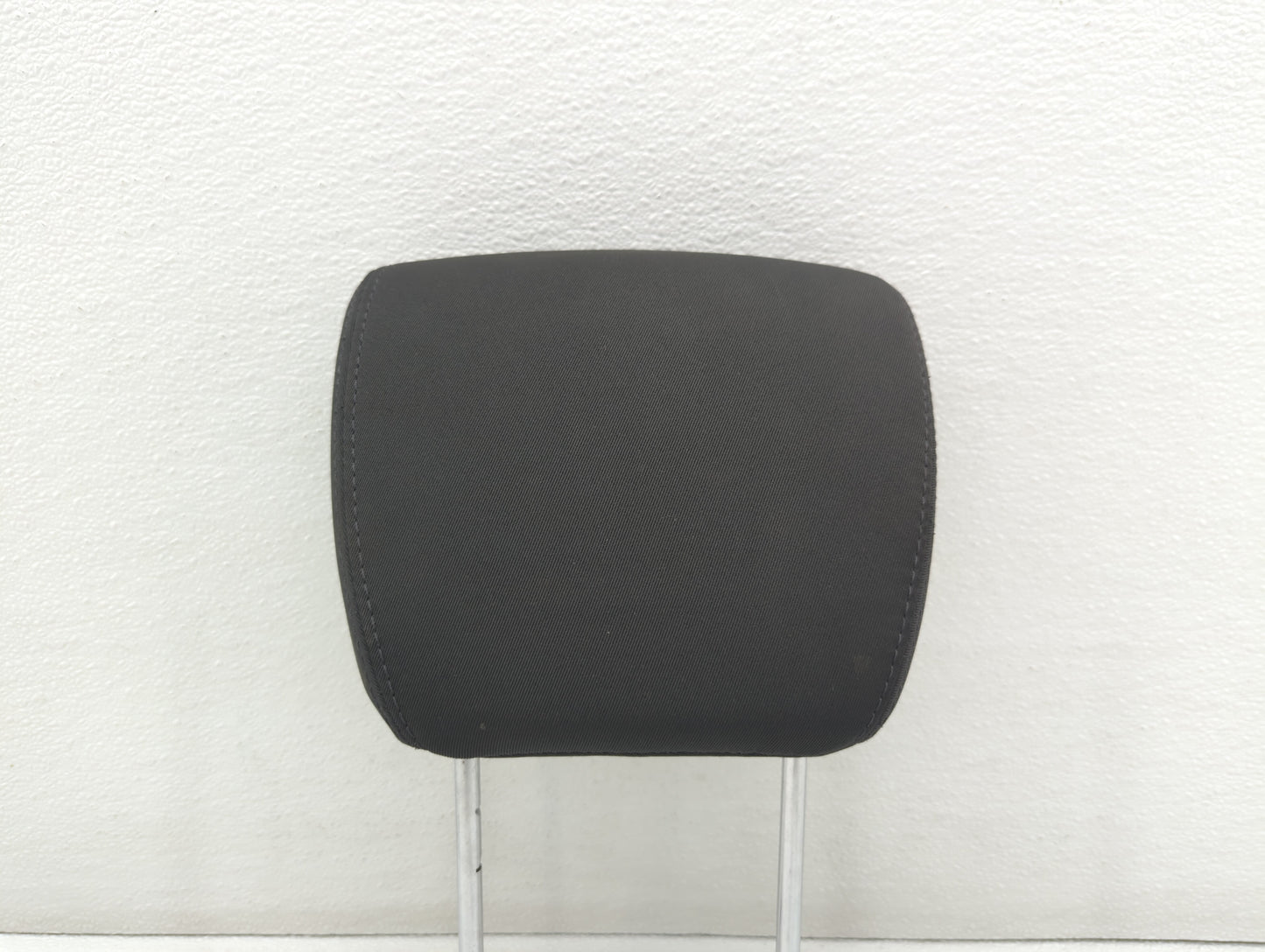 2013-2016 Hyundai Santa Fe Headrest Head Rest Front Driver Passenger Seat Fits Fits 2013 2014 2015 2016 OEM Used Auto Parts 