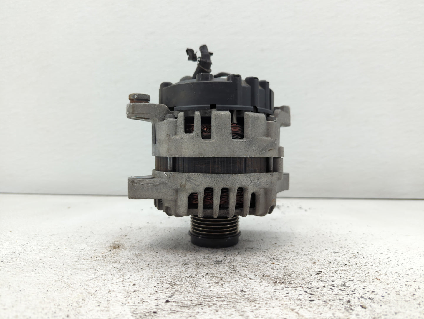 2016 Hyundai Santa Fe Alternator Replacement Generator Charging Assembly Engine OEM P/N:37300-2G800 37300-2G900 Fits OEM Use