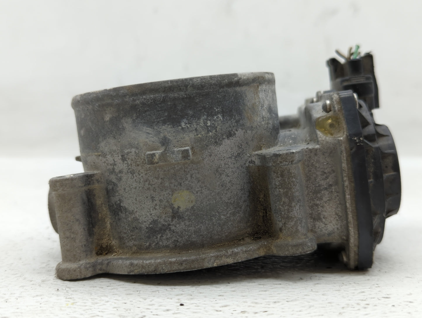 2013-2018 Hyundai Santa Fe Throttle Body P/N:35100-3CAA0 Fits Fits 2012 2013 2014 2015 2016 2017 2018 OEM Used Auto Parts - 