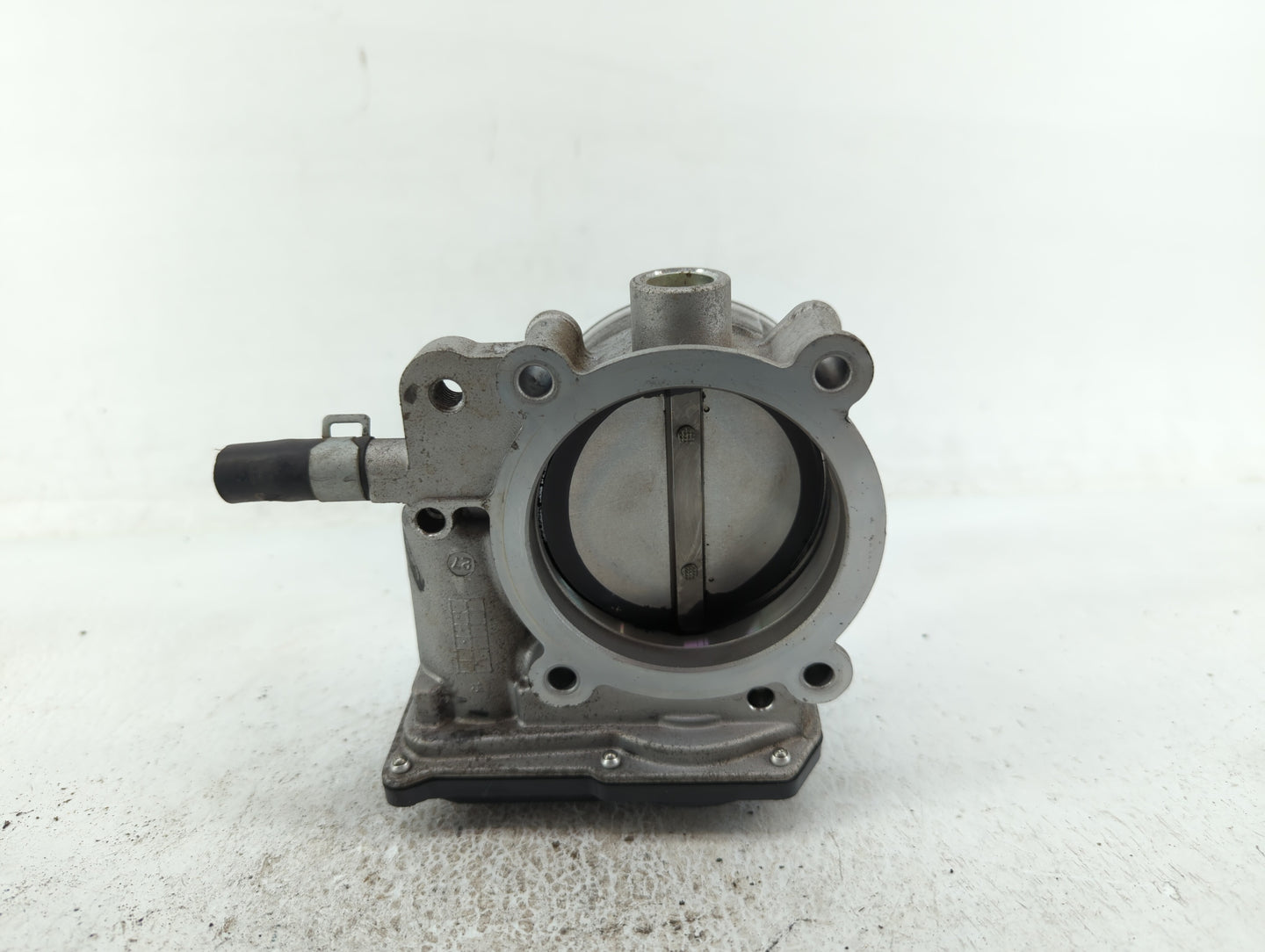 2013-2018 Hyundai Santa Fe Throttle Body P/N:35100-3CAA0 Fits Fits 2012 2013 2014 2015 2016 2017 2018 OEM Used Auto Parts - 