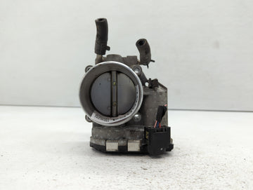 2016 Hyundai Santa Fe Throttle Body P/N:35100-2G700 Fits Fits 2011 2012 2013 2014 2015 OEM Used Auto Parts - Oemusedautopart