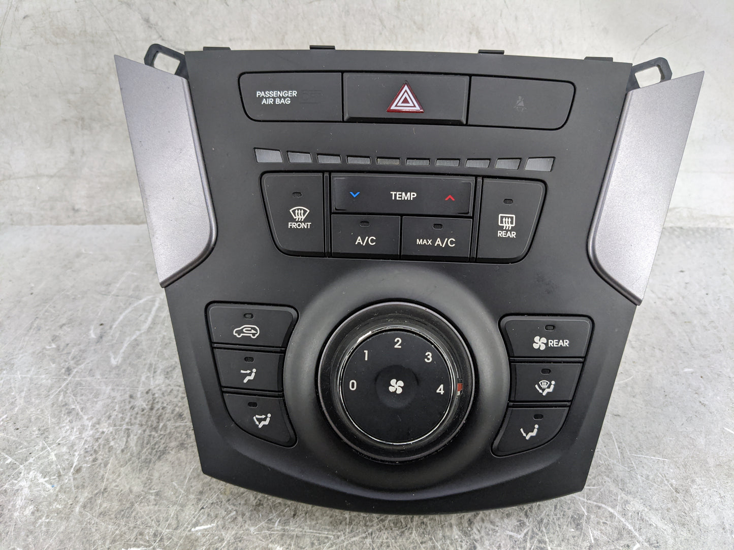 2013-2016 Hyundai Santa Fe Climate Control Module Temperature AC/Heater Replacement P/N:97250-B8040 Fits Fits 2013 2014 2015