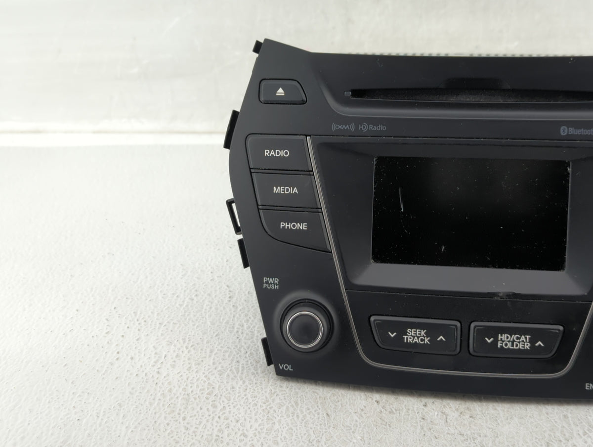 2013-2016 Hyundai Santa Fe Am Fm Cd Player Radio Receiver 530846 - Oemusedautoparts1.com