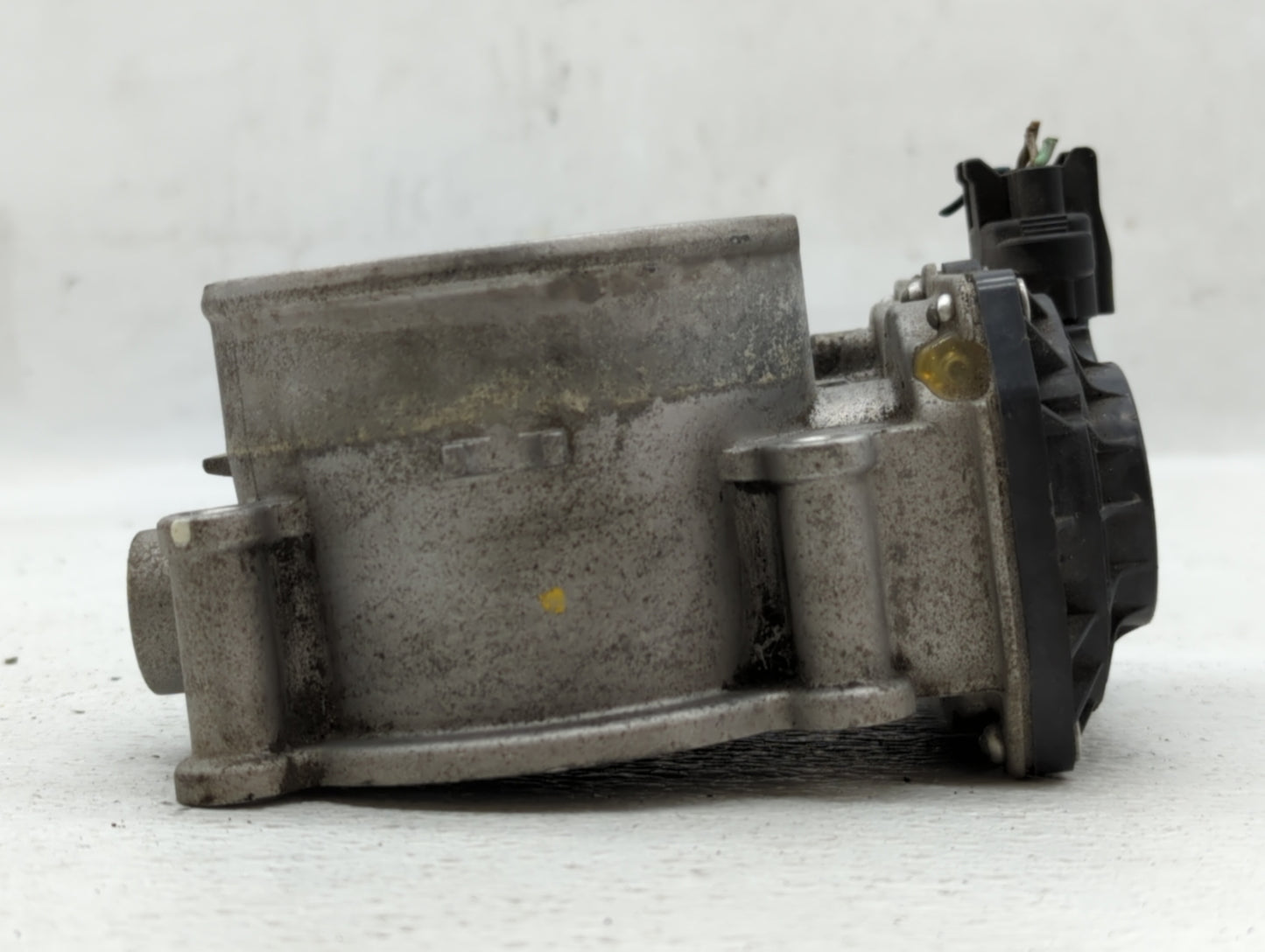 2013-2018 Hyundai Santa Fe Throttle Body P/N:35100-3CAA0 Fits Fits 2012 2013 2014 2015 2016 2017 2018 OEM Used Auto Parts - 