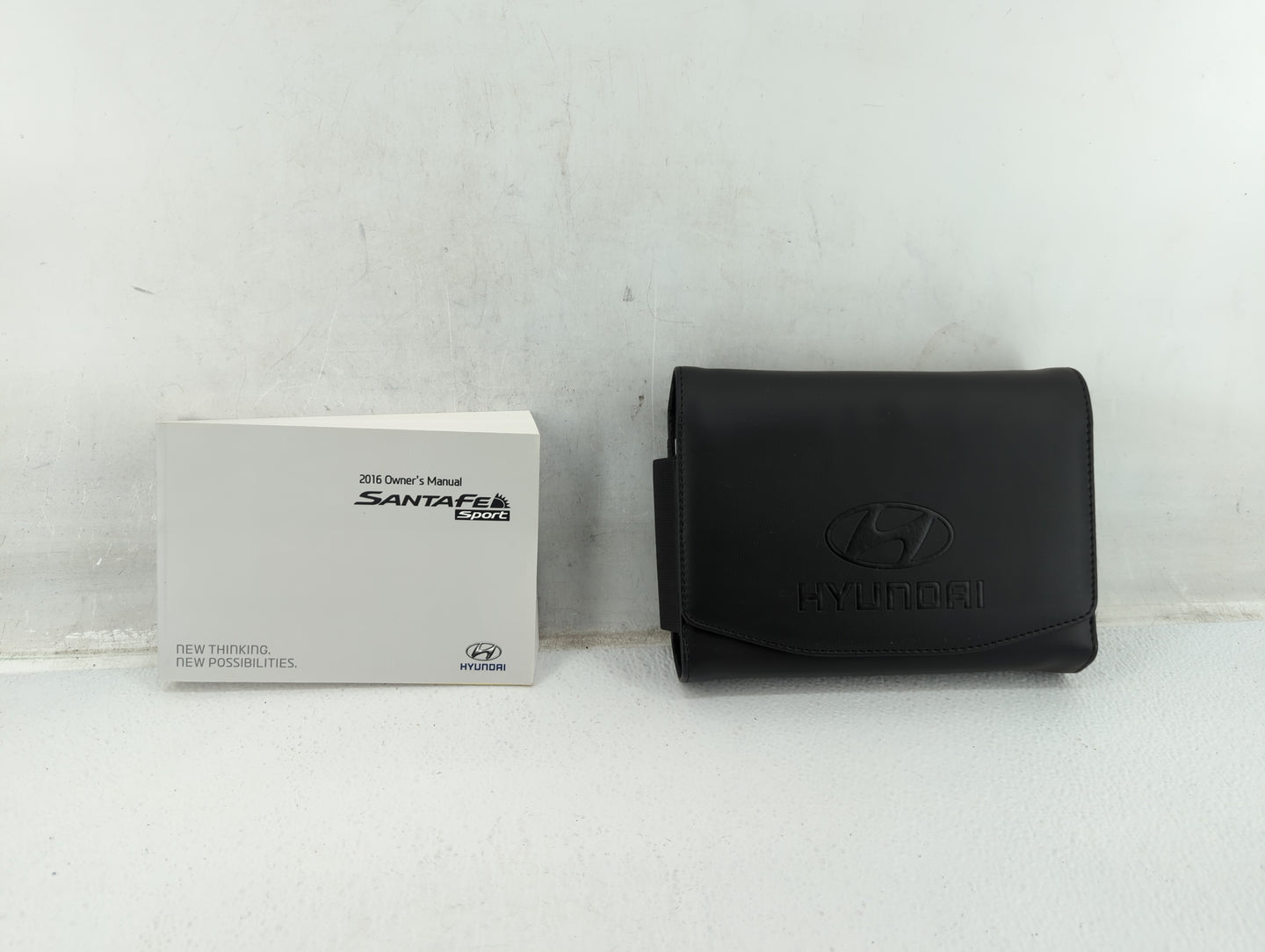2016 Hyundai Santa Fe Owners Manual Book Guide P/N:G2W0-EU50D OEM Used Auto Parts - Oemusedautoparts1.com