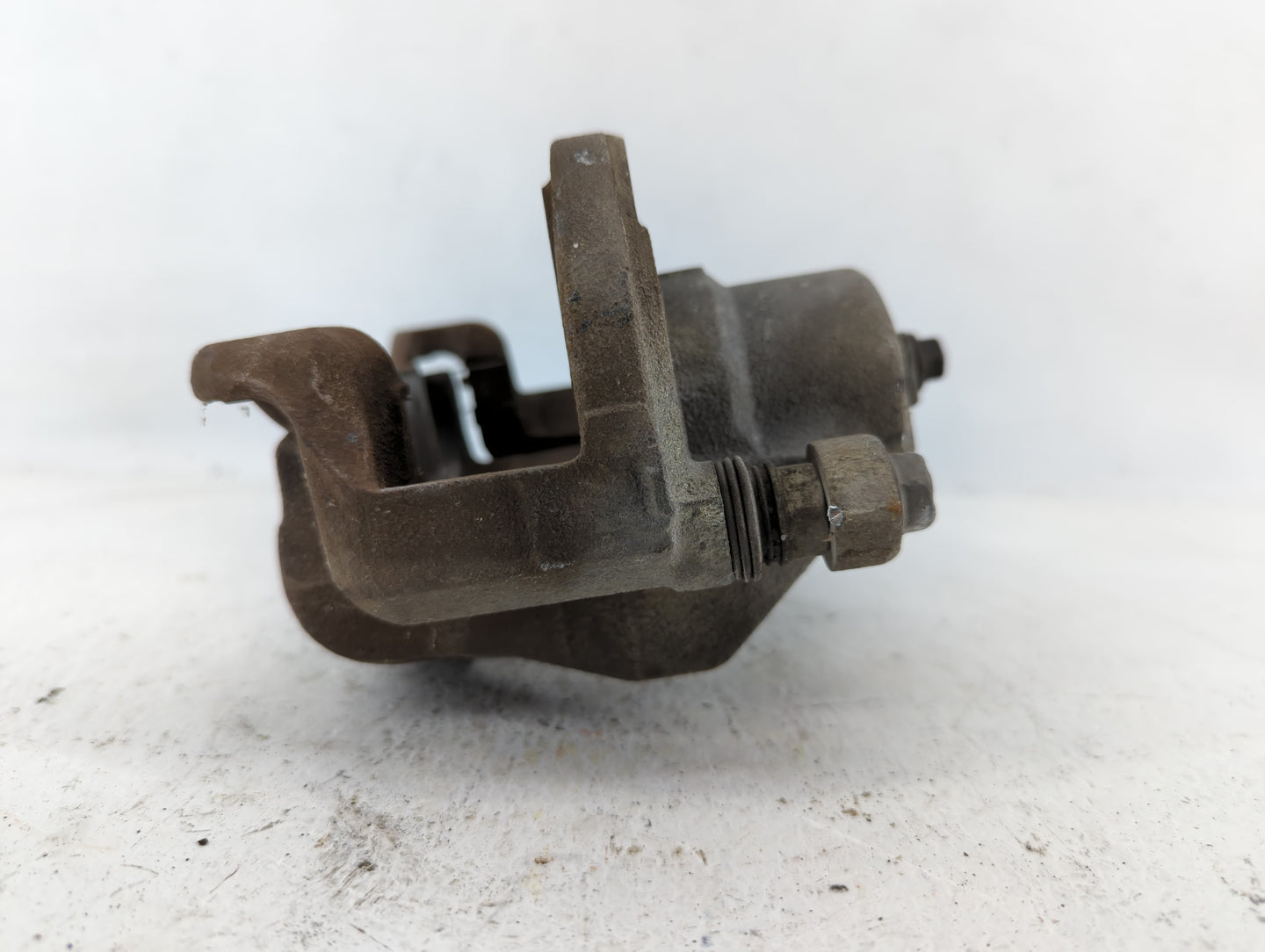 2013-2016 Hyundai Santa Fe Front Passenger Right Brake Caliper 581516 - Oemusedautoparts1.com