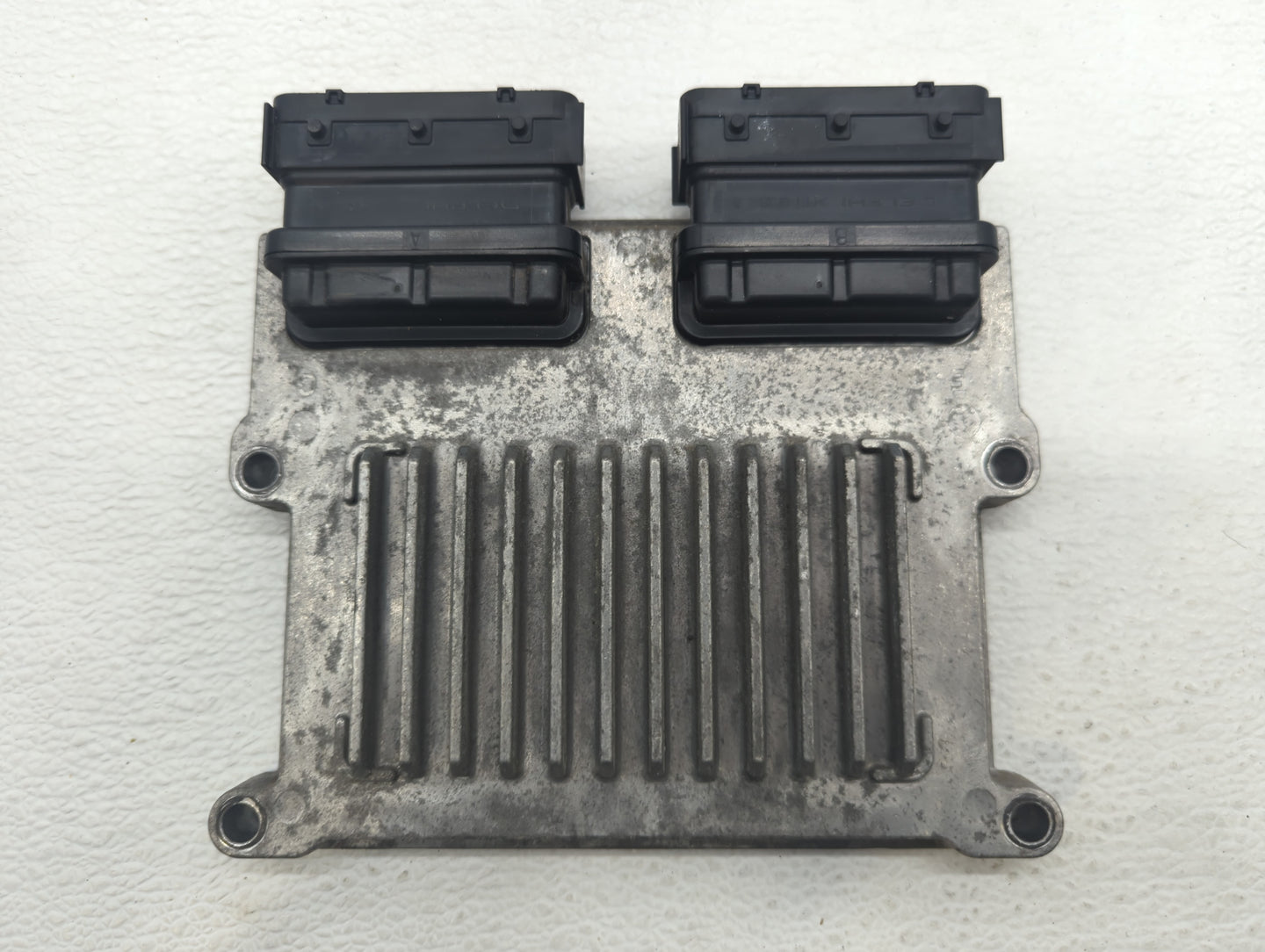 2013-2016 Hyundai Santa Fe PCM Engine Control Computer ECU ECM PCU OEM P/N:39100-3CDN8 39100-3CDN0 Fits Fits 2013 2014 2015 