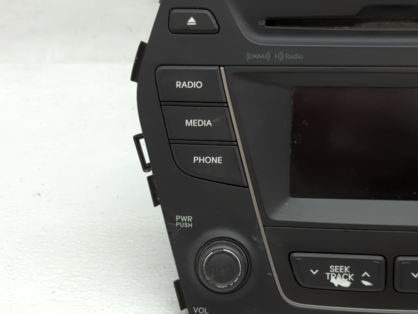 2013-2016 Hyundai Santa Fe Am Fm Cd Player Radio Receiver - Oemusedautoparts1.com