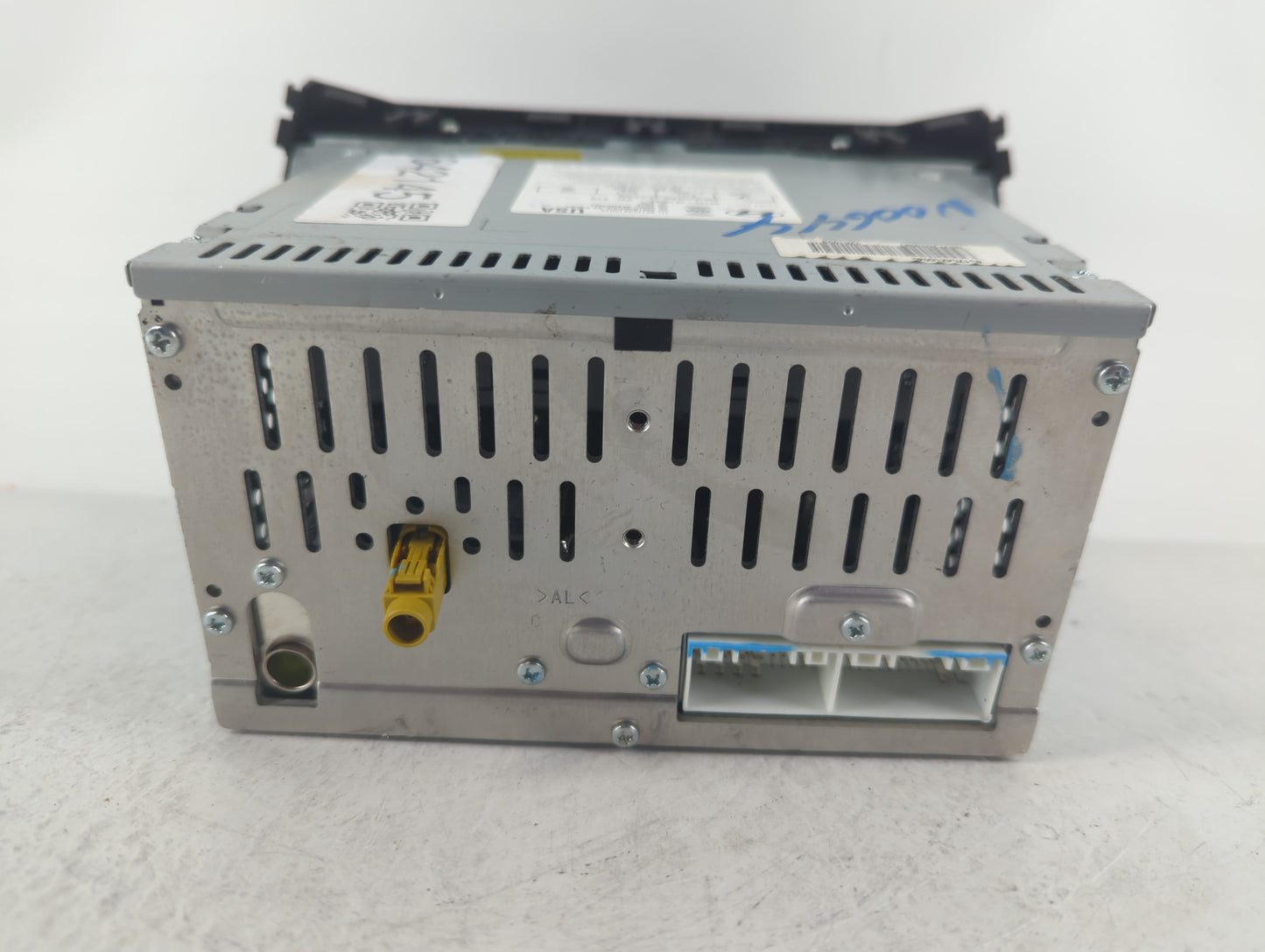 2015-2016 Hyundai Santa Fe Am Fm Cd Player Radio Receiver - Oemusedautoparts1.com