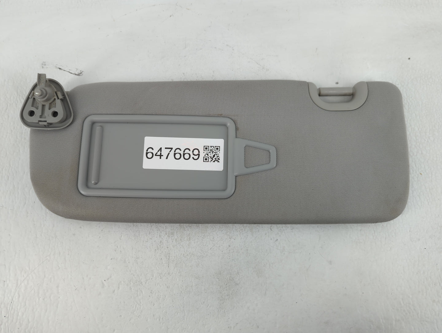 2013-2019 Hyundai Santa Fe Sun Visor Shade Replacement Driver Left Mirror Fits Fits 2013 2014 2015 2016 2017 2018 2019 OEM U