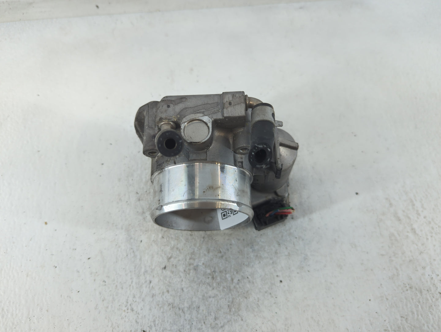 2016 Hyundai Santa Fe Throttle Body P/N:35100-2G700 Fits Fits 2011 2012 2013 2014 2015 OEM Used Auto Parts - Oemusedautopart