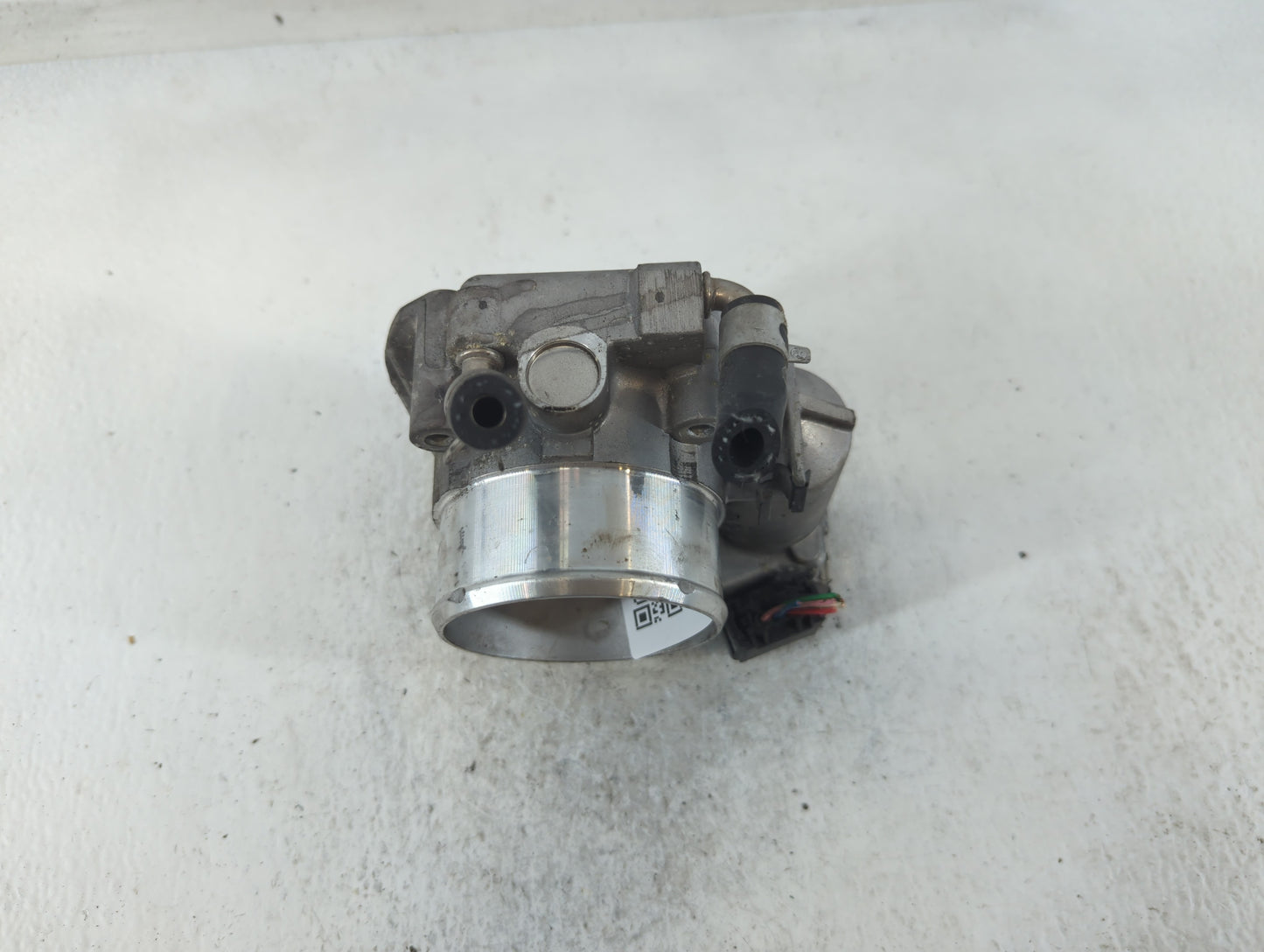 2016 Hyundai Santa Fe Throttle Body P/N:35100-2G700 Fits Fits 2011 2012 2013 2014 2015 OEM Used Auto Parts - Oemusedautopart