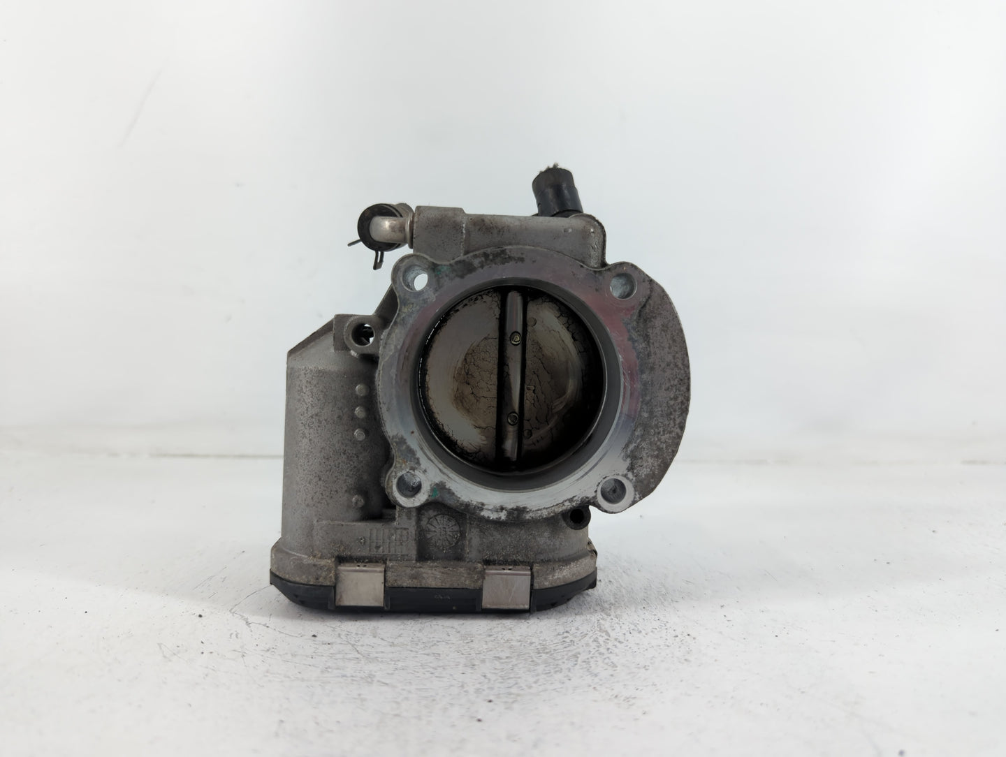 2016 Hyundai Santa Fe Throttle Body P/N:35100-2G700 Fits Fits 2011 2012 2013 2014 2015 OEM Used Auto Parts - Oemusedautopart