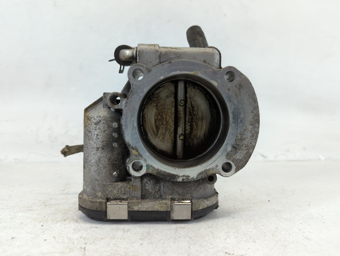 2016 Hyundai Santa Fe Throttle Body P/N:35100-2G700 Fits Fits 2011 2012 2013 2014 2015 OEM Used Auto Parts - Oemusedautopart