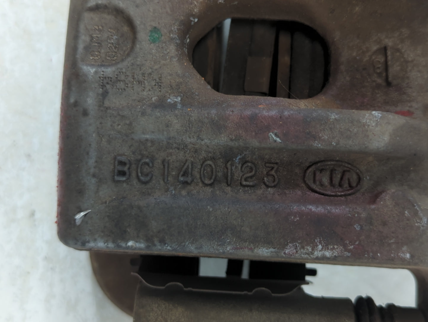 2013-2016 Hyundai Santa Fe Front Passenger Right Brake Caliper 699780 - Oemusedautoparts1.com