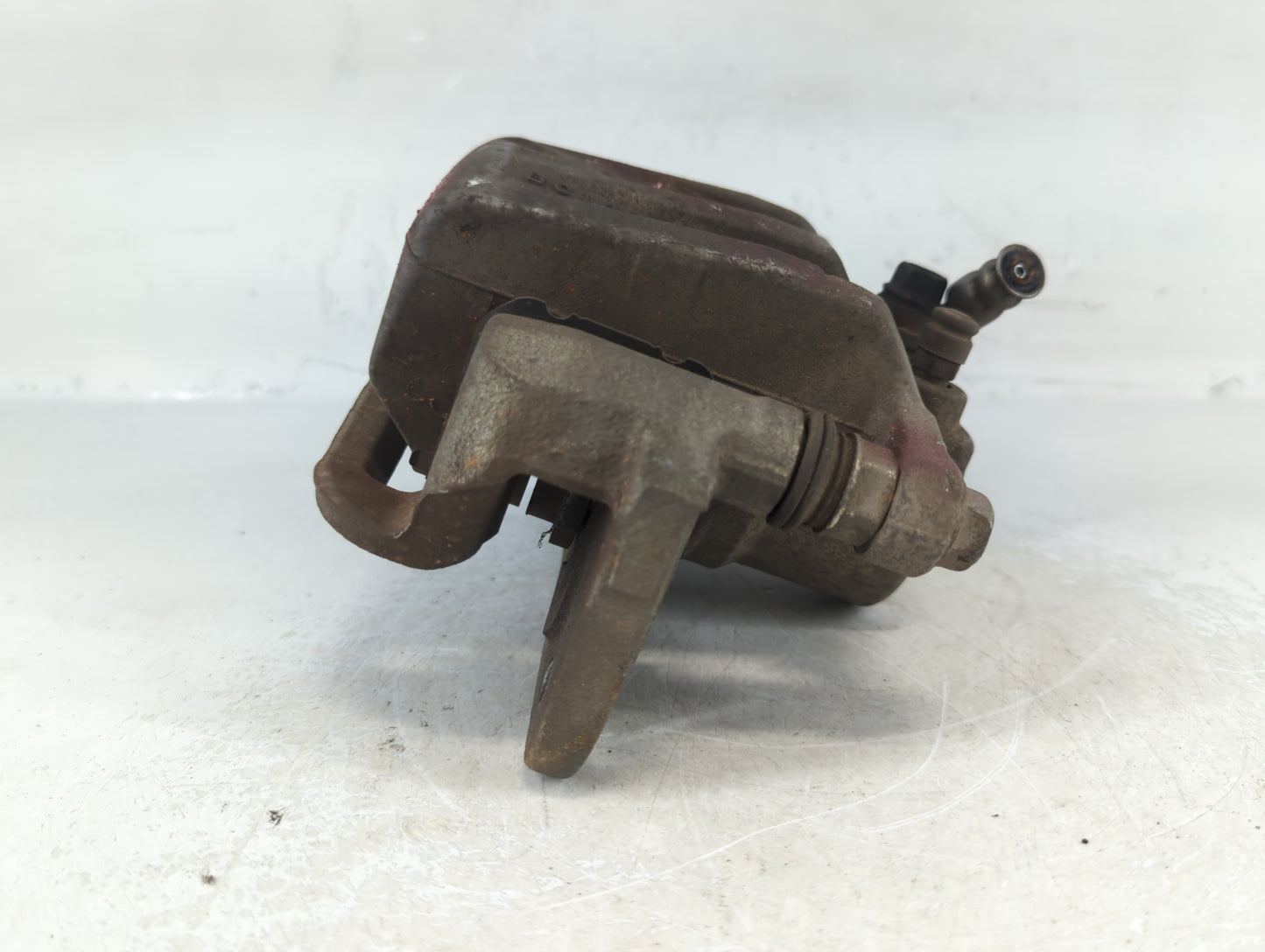 2013-2016 Hyundai Santa Fe Front Passenger Right Brake Caliper 699780 - Oemusedautoparts1.com