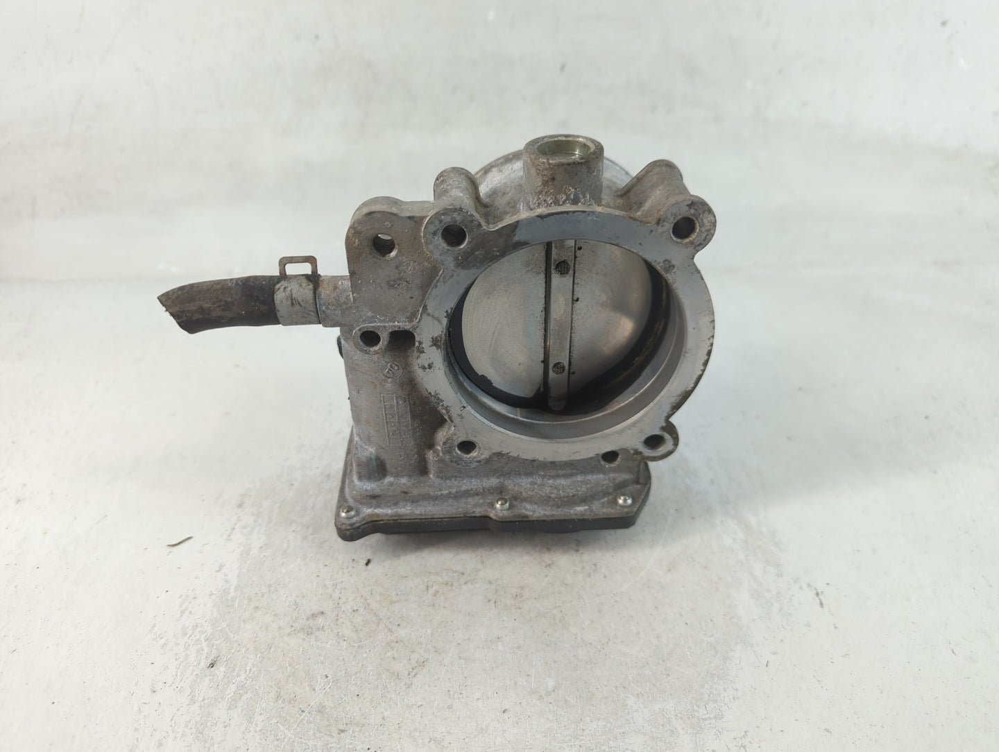 2013-2018 Hyundai Santa Fe Throttle Body P/N:35100-3CAA0 Fits Fits 2012 2013 2014 2015 2016 2017 2018 OEM Used Auto Parts - 