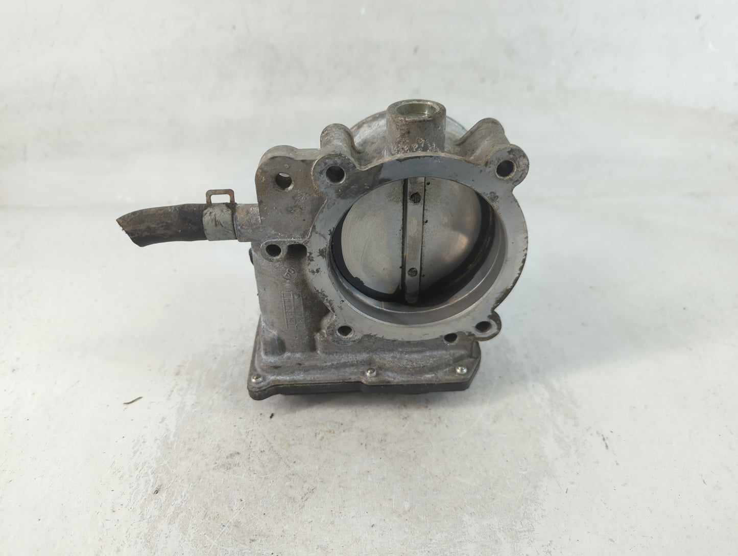 2013-2018 Hyundai Santa Fe Throttle Body P/N:35100-3CAA0 Fits Fits 2012 2013 2014 2015 2016 2017 2018 OEM Used Auto Parts - 