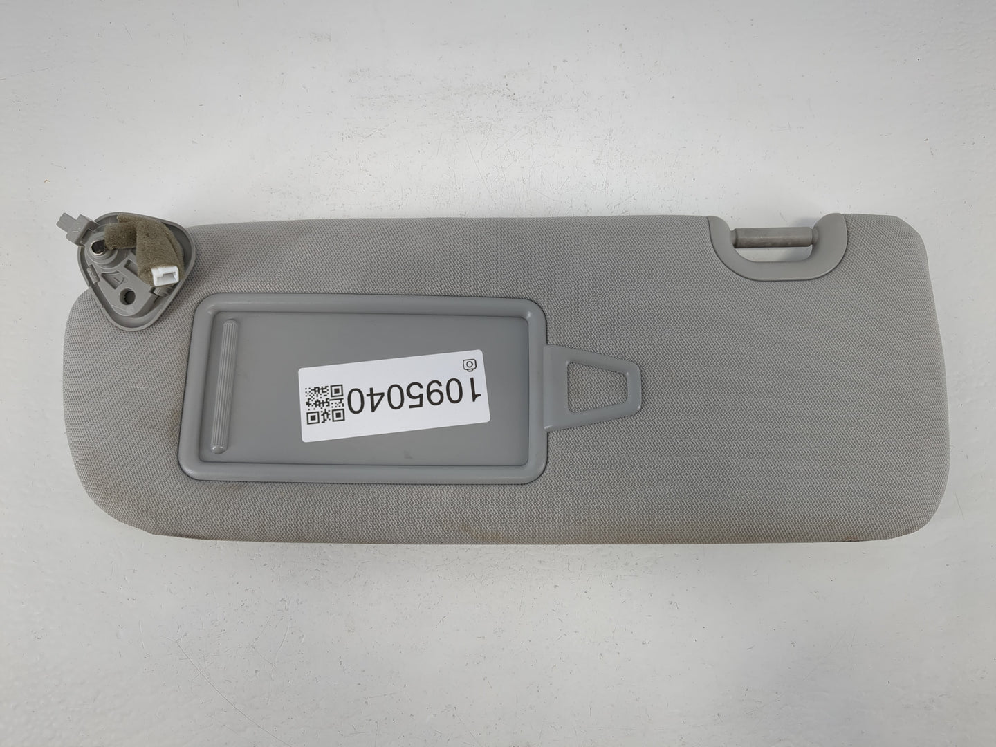 2016 Hyundai Santa Fe Sport Sun Visor Shade Replacement Driver Left Mirror Fits Fits 2013 2014 2015 2017 2018 2019 OEM Used 