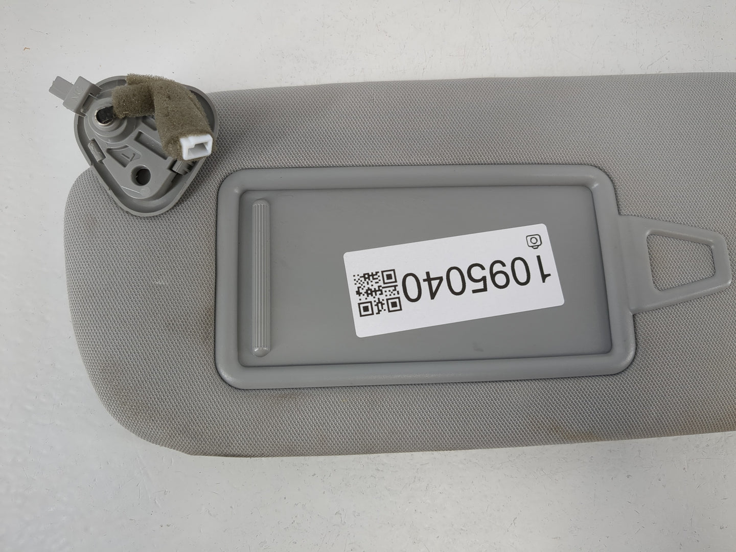 2016 Hyundai Santa Fe Sport Sun Visor Shade Replacement Driver Left Mirror Fits Fits 2013 2014 2015 2017 2018 2019 OEM Used 
