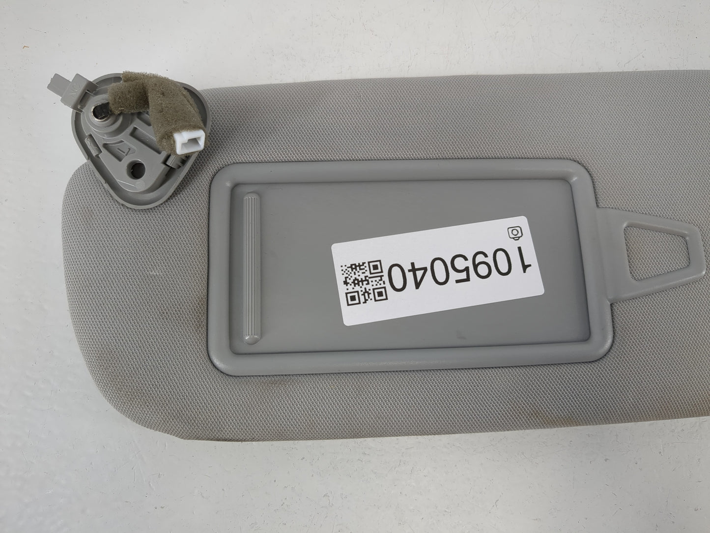 2016 Hyundai Santa Fe Sport Sun Visor Shade Replacement Driver Left Mirror Fits Fits 2013 2014 2015 2017 2018 2019 OEM Used 