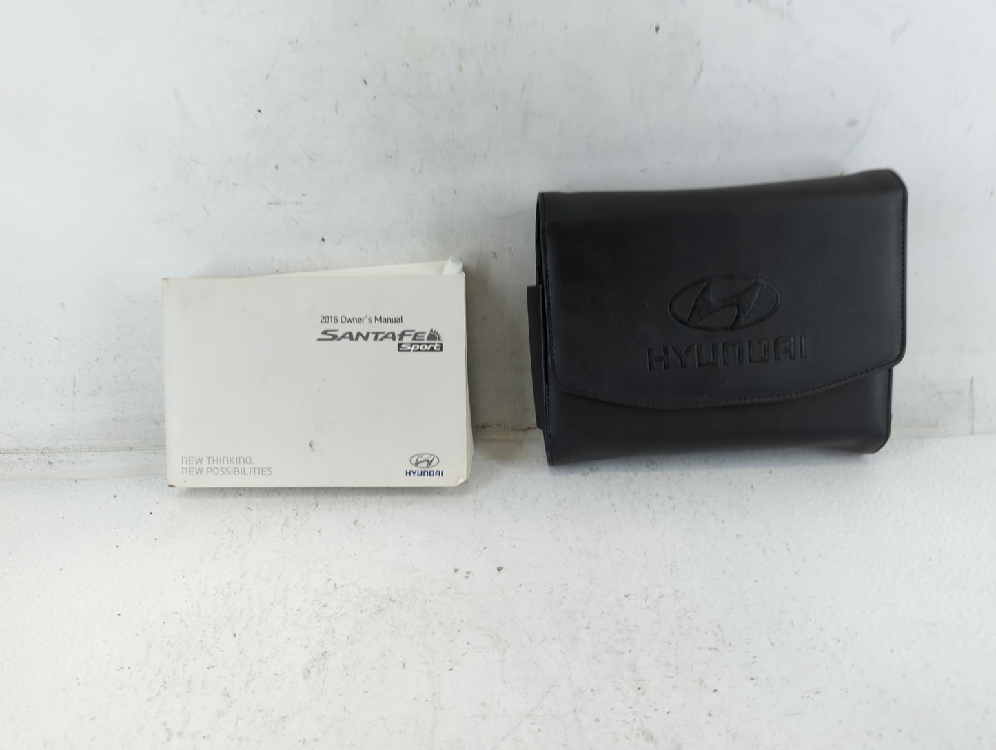 2016 Hyundai Santa Fe Sport Owners Manual Book Guide P/N:G2W0-EU56B OEM Used Auto Parts - Oemusedautoparts1.com